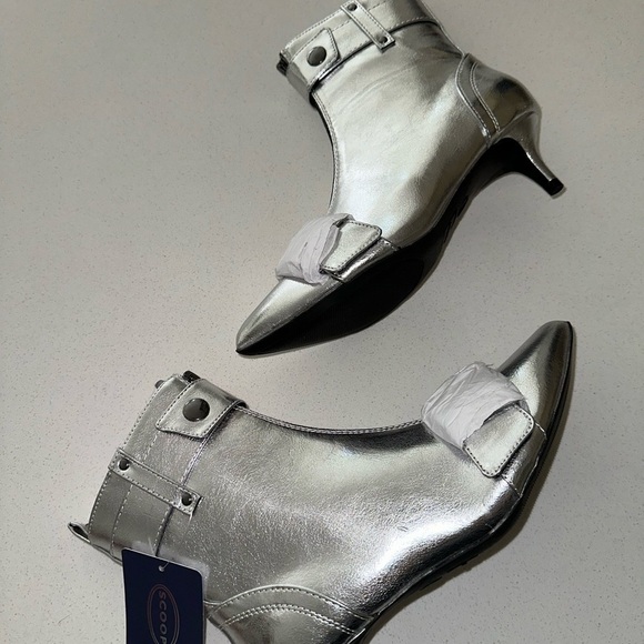 SCOOP Silver Ankle Boots - Picture 9 of 9